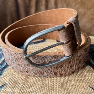 NWOT Amsterdam Heritage women’s belt, size M, dark tan